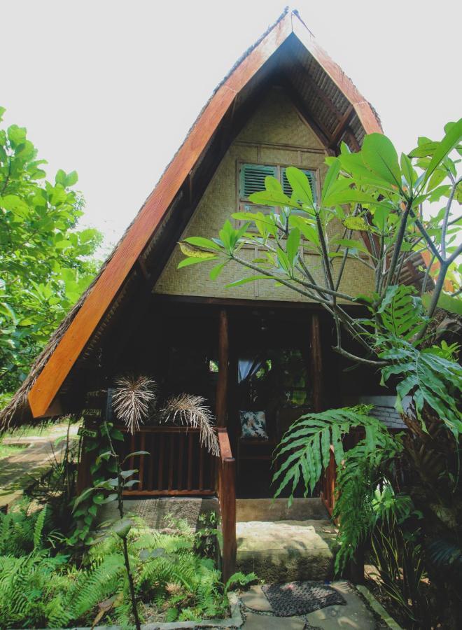 タンジュン Bale Jukung Bed & Breakfast エクステリア 写真