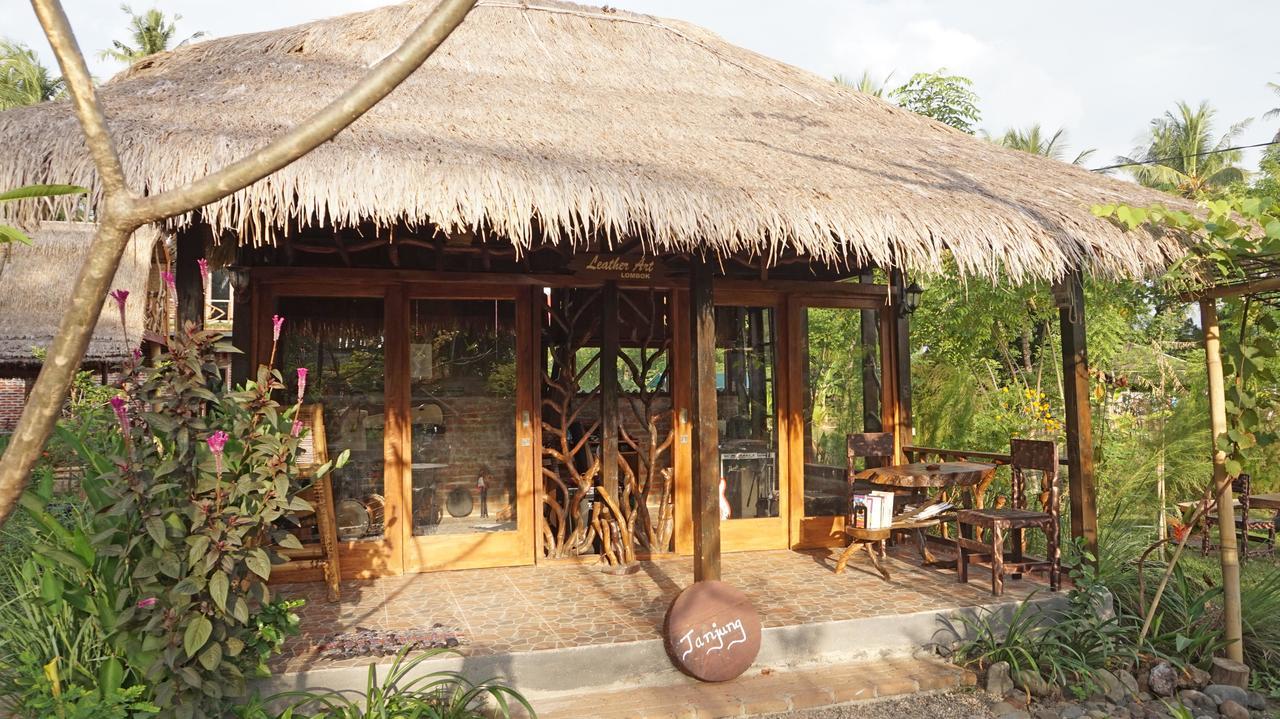 タンジュン Bale Jukung Bed & Breakfast エクステリア 写真